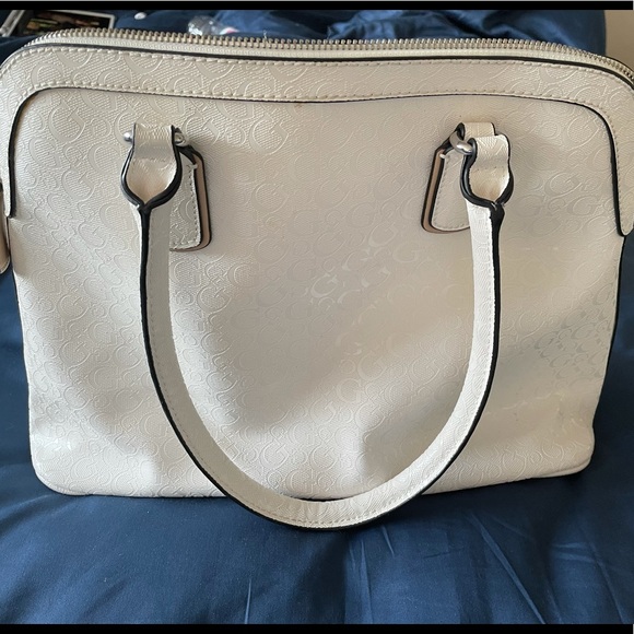 GUESS Rare White Tote Bag NWOT - Picture 14 of 15